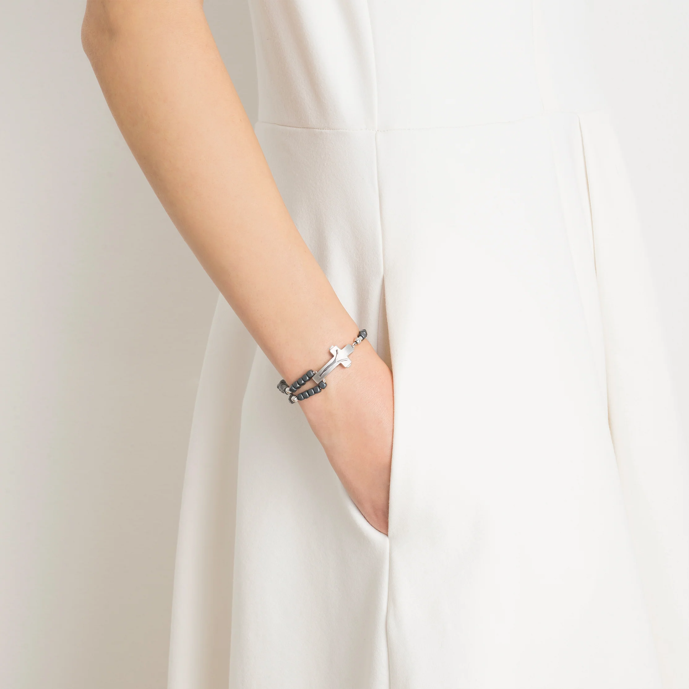 ROSALET® SQUARE MATTE HEMATITE BEADS, STERLING SILVER & ROUND PATER, MODERN - Image 6